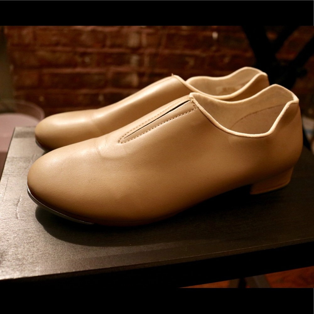 Leo’s Tap Shoes - Tan